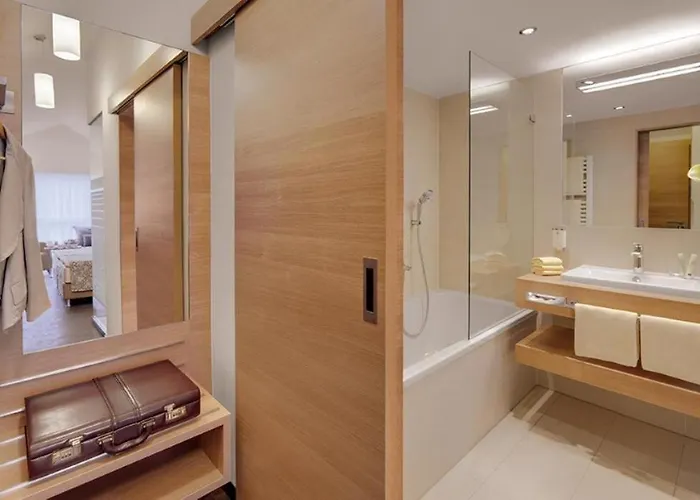 Hotel Holl